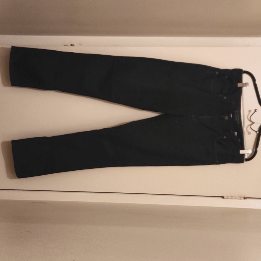 Banana Republic "The Traveler" Slim fit 34 x 32
